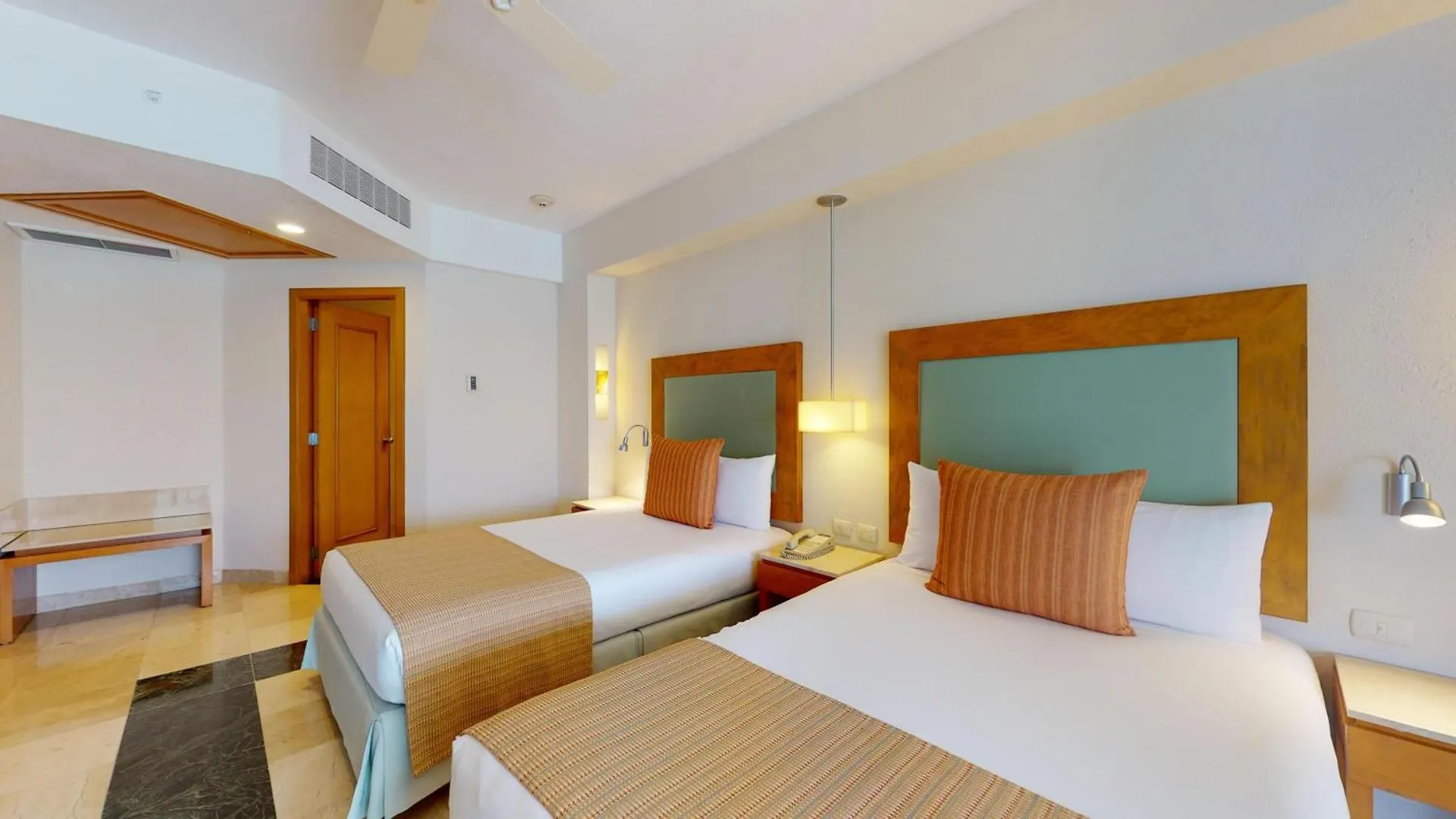Grand Park Royal Cancún 5*, Cancun Meksika