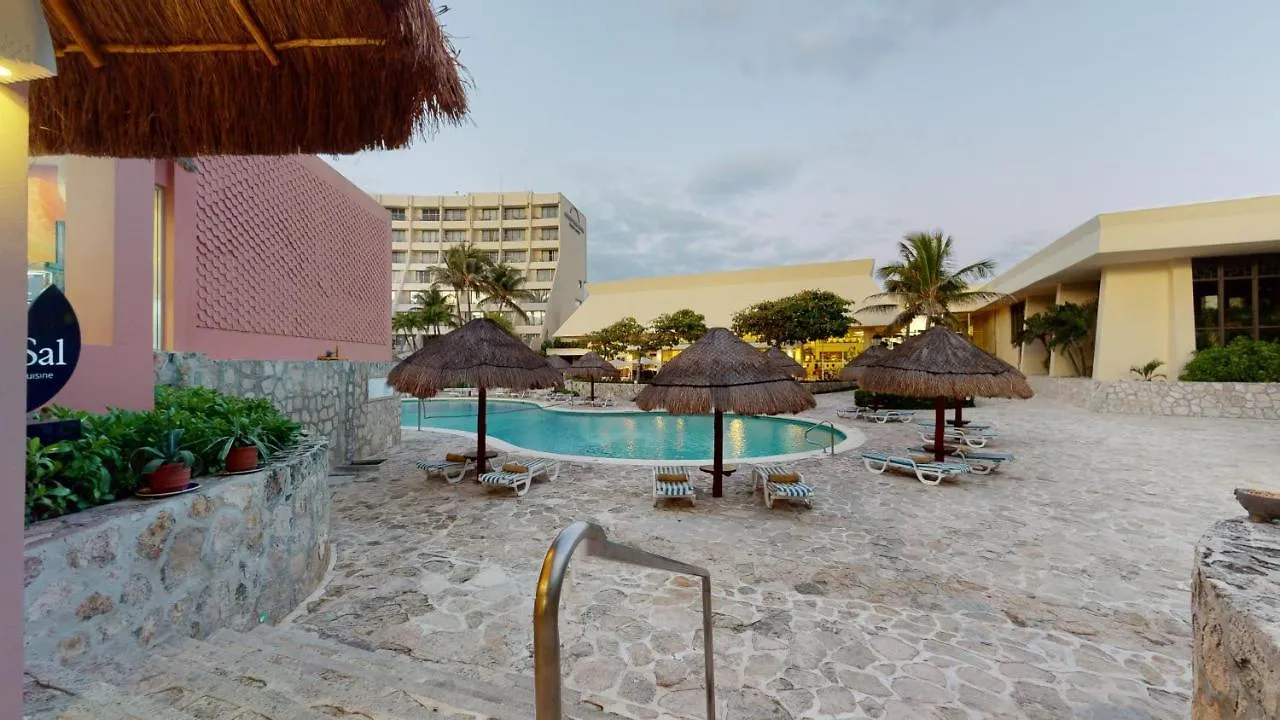 Üdülőközpont Grand Park Royal Cancun Hotel