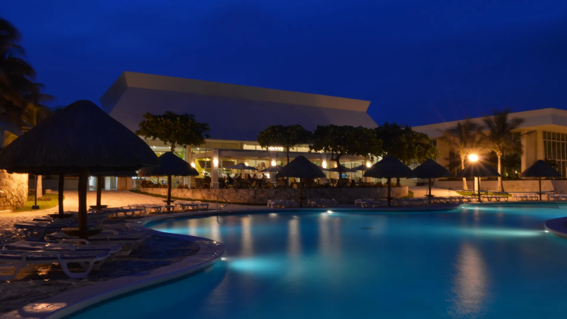 Üdülőközpont Grand Park Royal Cancun Hotel