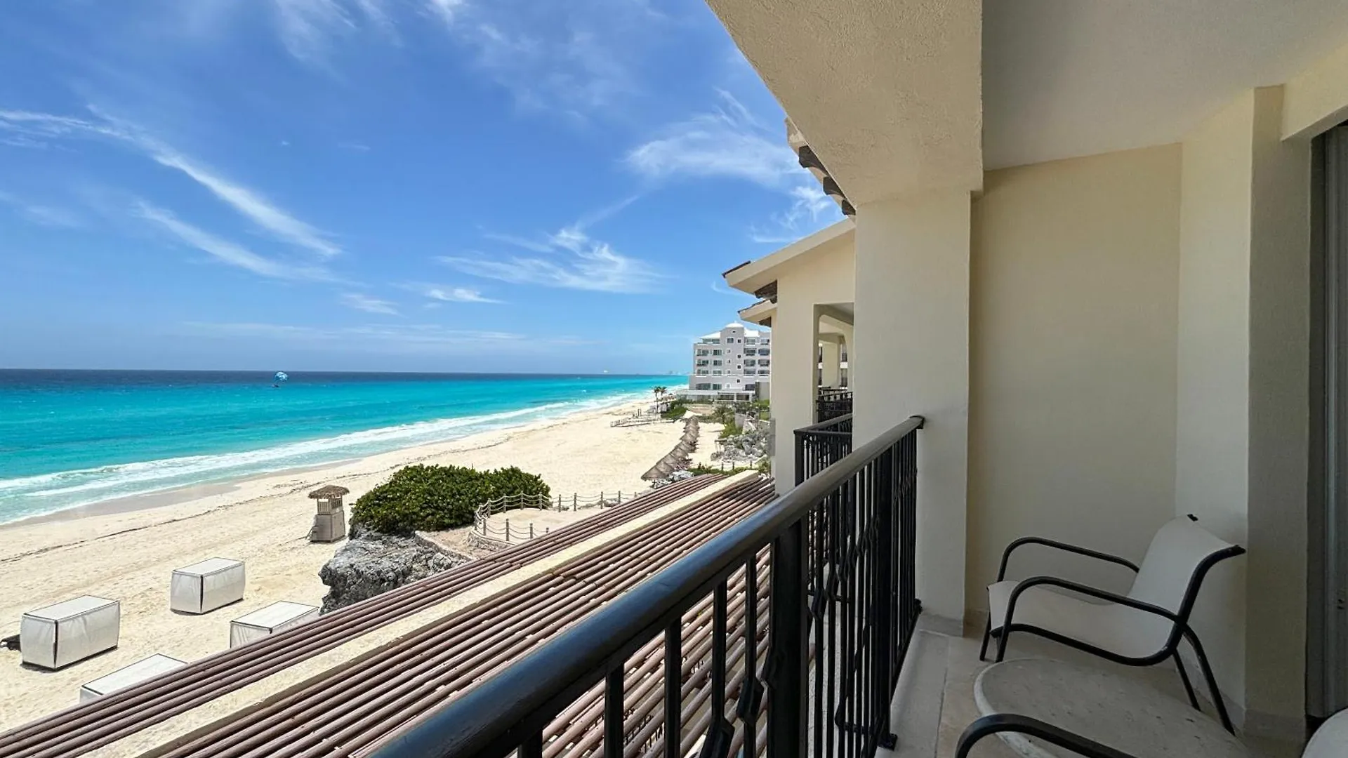 Grand Park Royal Cancun Hotel