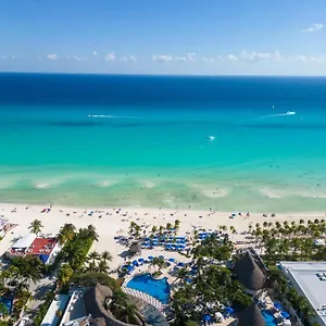 https://the-reef-playacar.allrivieramayahotels.com