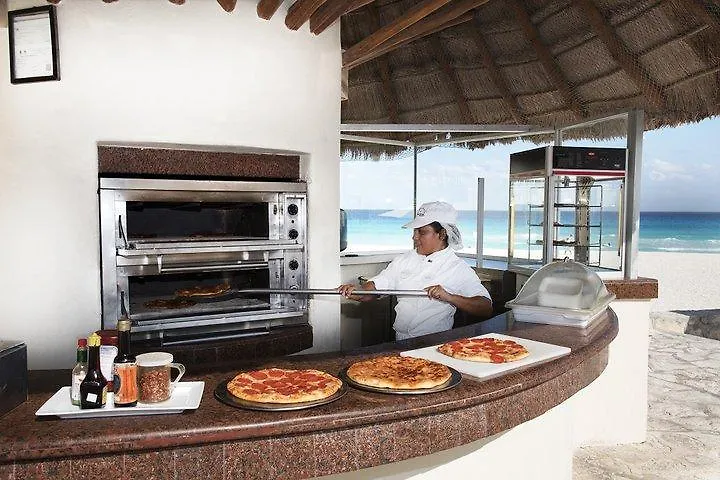 Grand Park Royal Cancun (Adults Only) Resort